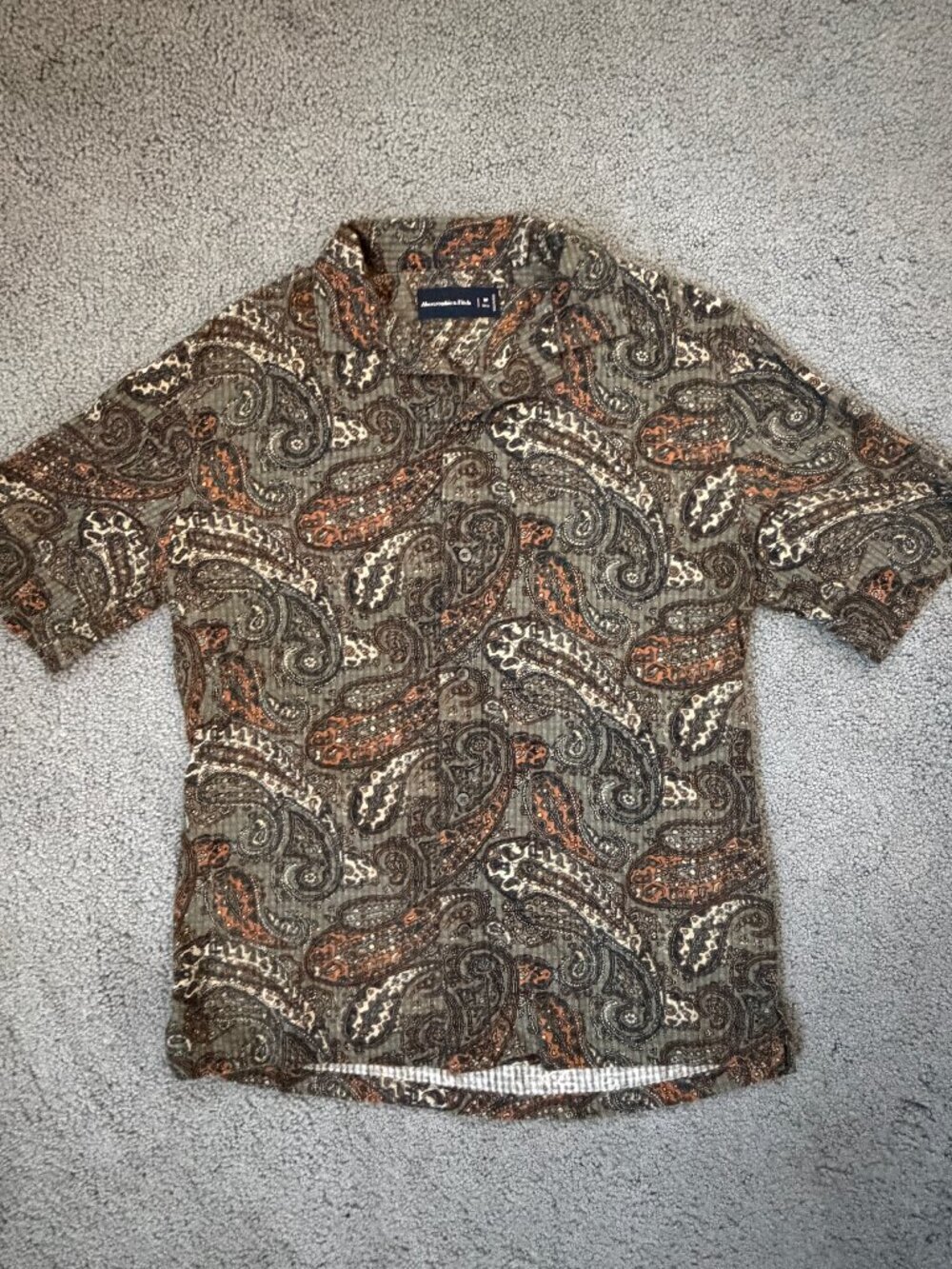 Abercrombie & Fitch Paisley Camp Collar Shirt Seersucker Paisley in Size M TALL